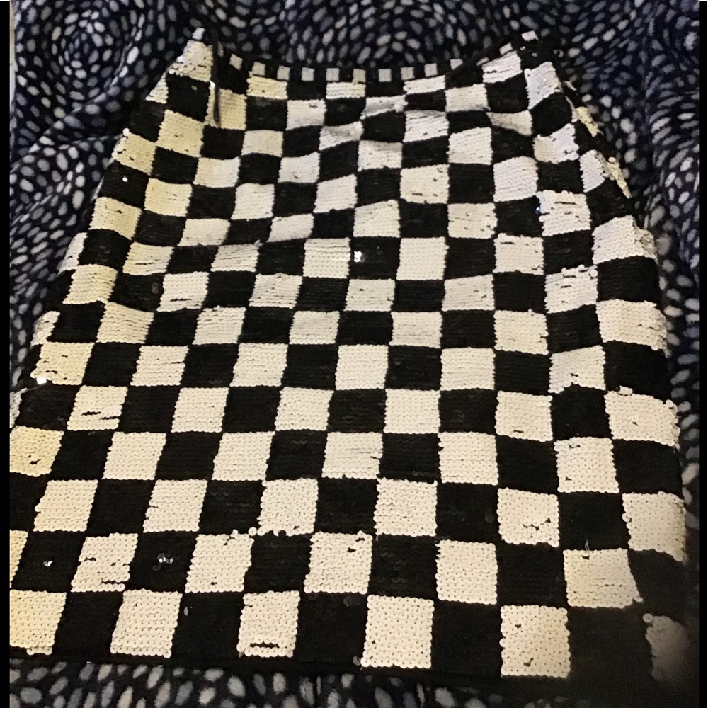 Moschino  Adrienne Vittadini Skirt B&W Sequins
